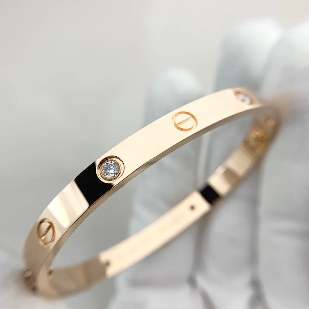 Gold Love bracelet 18k Diamante Kada Bangle
