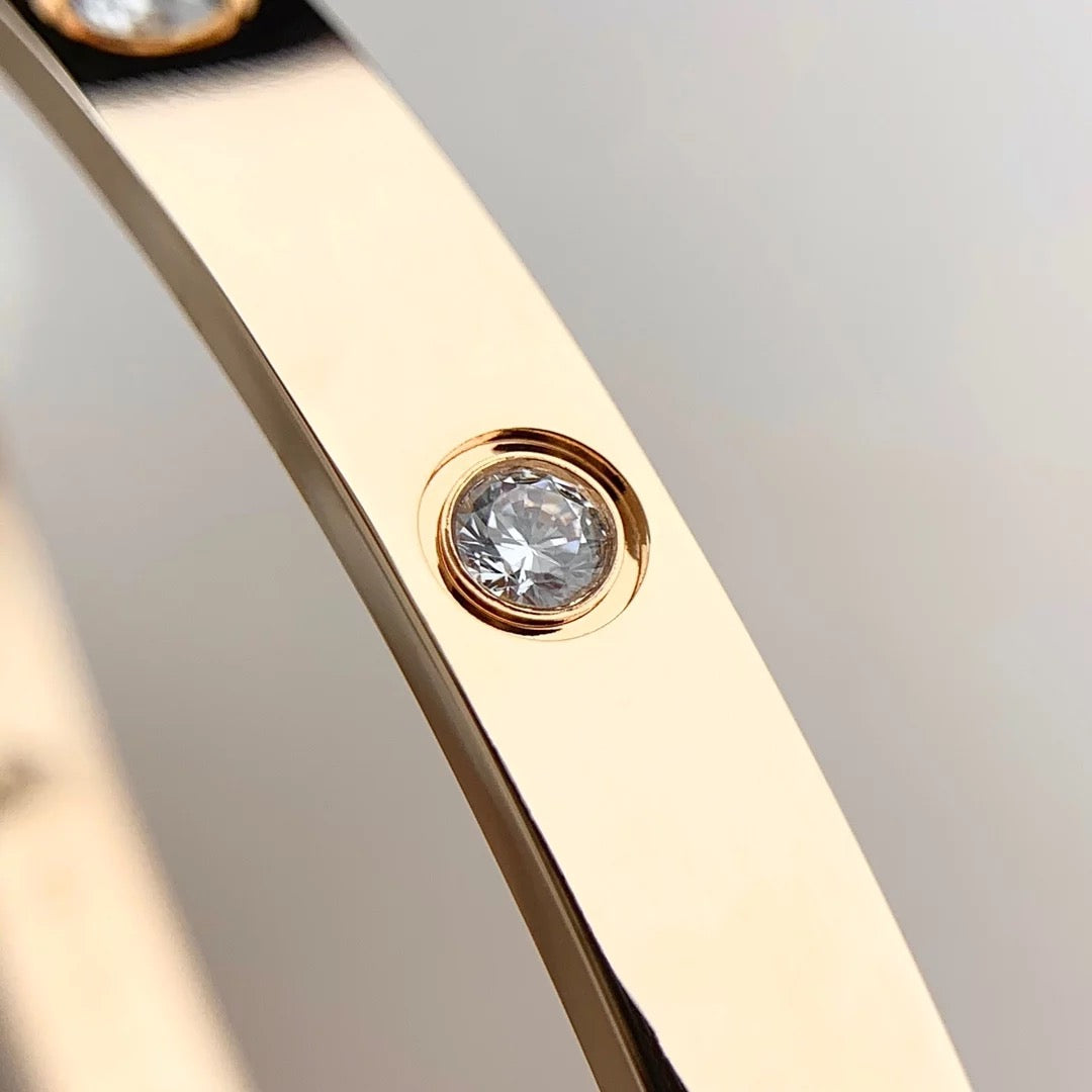 Gold Love bracelet 18k Diamante Kada Bangle