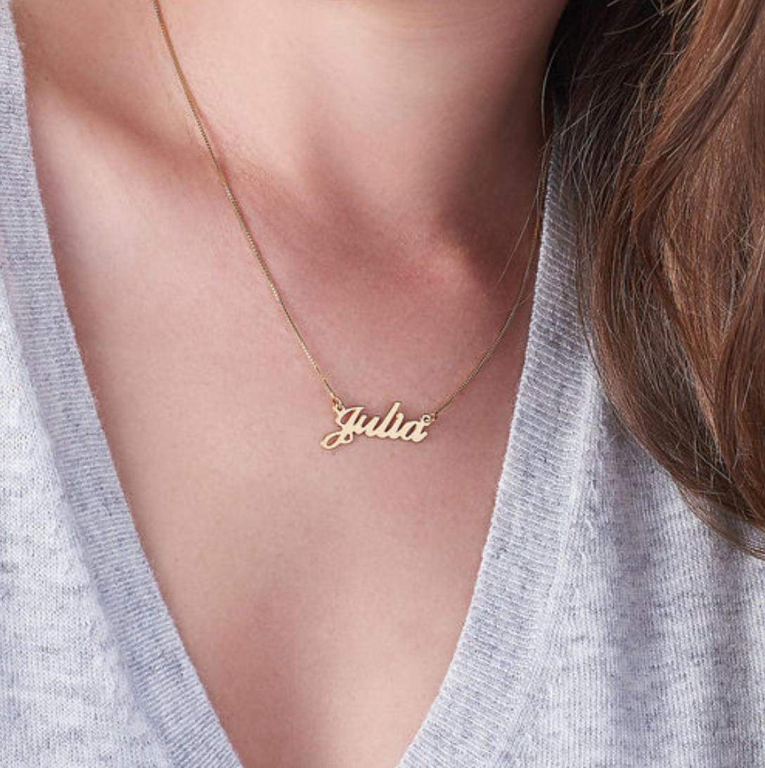 Personalized Gold Nameplate Necklace – Be Monogrammed