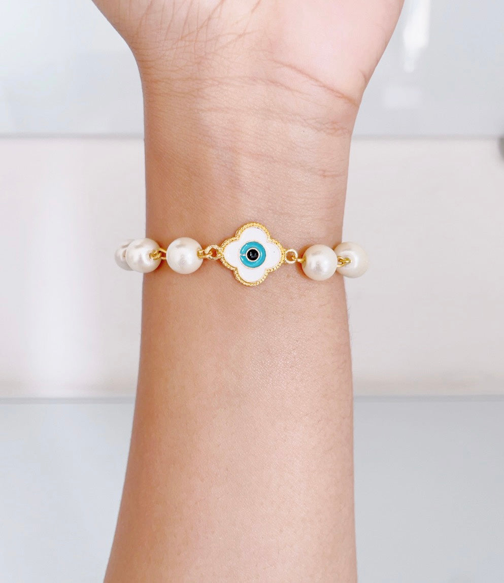 Clover Evil Eye Bracelet with White Baroque Pearls